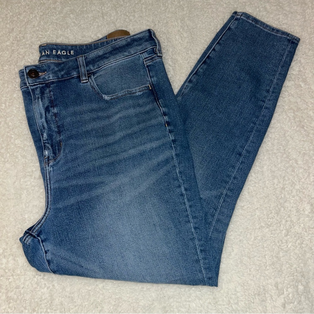American Eagle Women’s Hi-Rise Ripped Jeggings 18